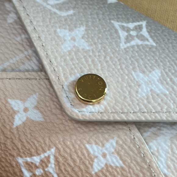 Louis Vuitton by the pool peach pochette kirigami pm pouch card case coin purse - Picture 10 of 15